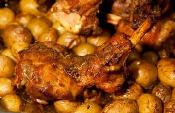 Κατσικάκι στο φούρνο (Ψιμάρνι) από την Φωκίδα