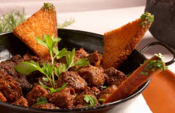 Πελοποννήσιος Χοιρινός Κρασομεζές