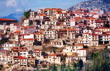 Αράχωβα: Η κοσμοπολίτικη αρχόντισσα!