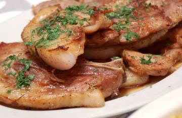 Χοιρινό φιλέτο στα κάρβουνα